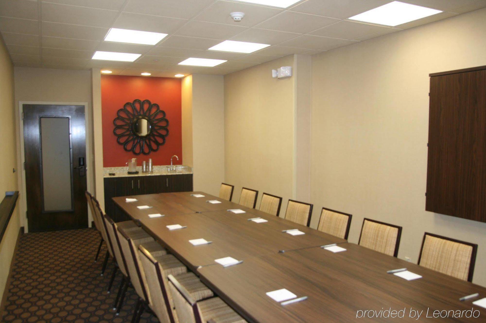 Hampton Inn Starkville Einrichtungen foto